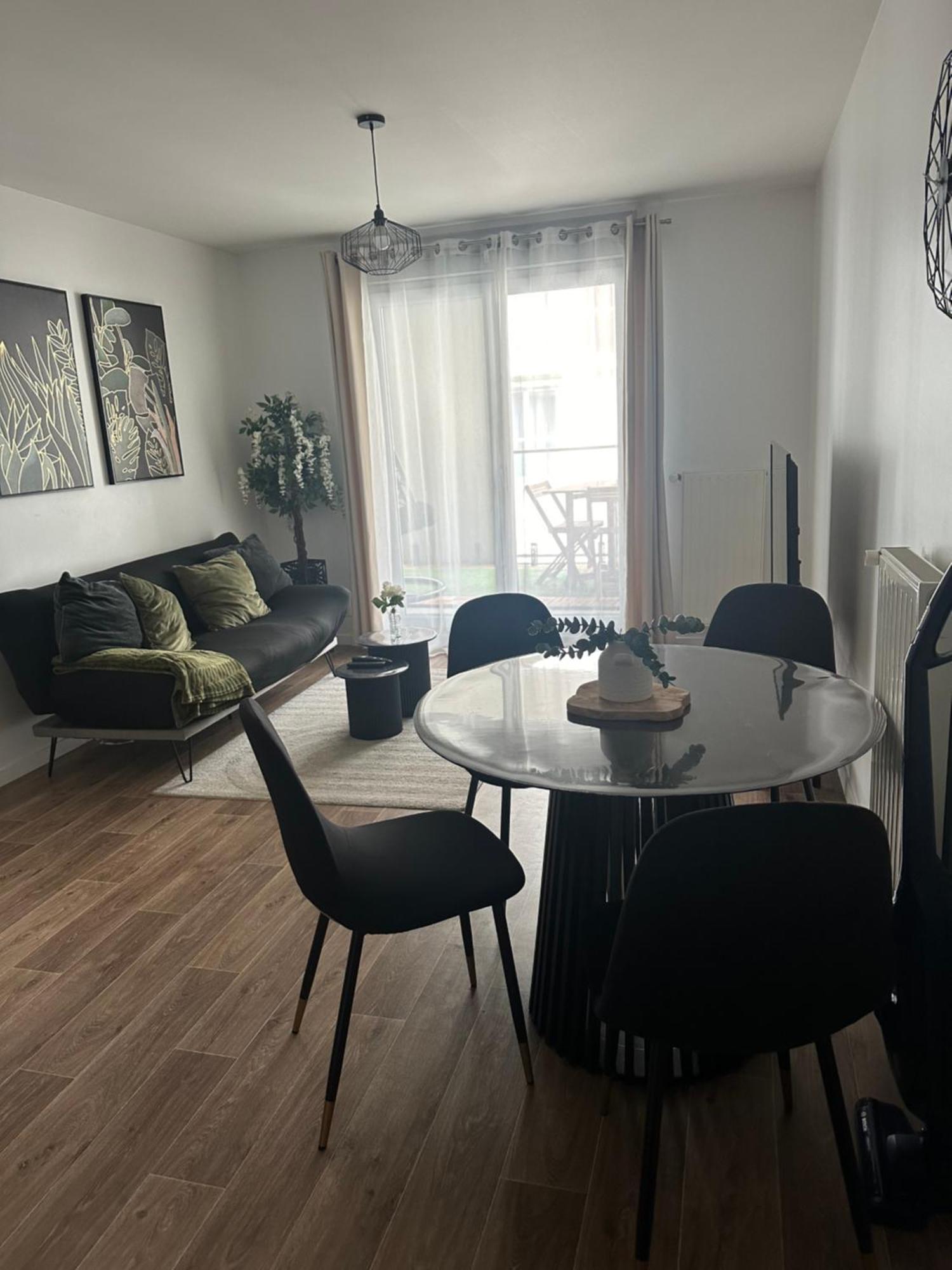 Cosy House A 6 Min Du Rer A Et Psa Appartement *